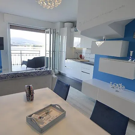 Light Blu House Appartement Dormelletto