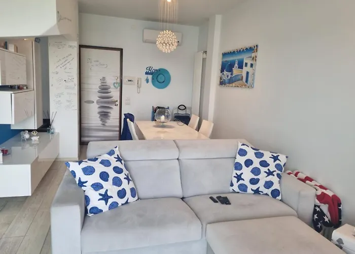 Light Blu House * 도멜레토